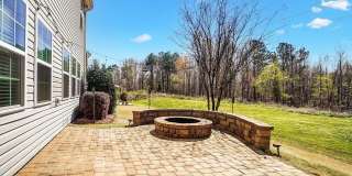 Room in 5 Bedroom Home at Green Birch Dr Gallery 10