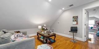 Charming 4 Bedroom- Gallery 7