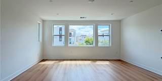 161 Apron Gallery 20