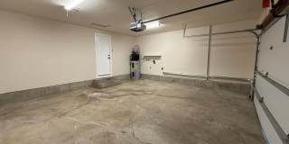 Updated Churchill 3 bedroom 2 bathroom Home Gallery 17