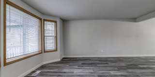 Spacious 4 Bedroom/2.5 Bath Hazell Dell Home! Gallery 3