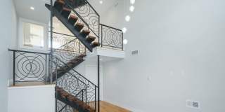 2460 Dickinson Street Gallery 5