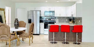 120 NE 9th Ave 120 NE 9th Ave Gallery 1