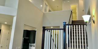 Gorgeous 5 bedroom home. Spacious and Elegant! Gallery 5