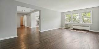 24 Hutton Avenue Gallery 6