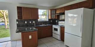 1940 Northwest 76th Street Gallery 1