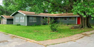 1601 North Sang Avenue Gallery 1