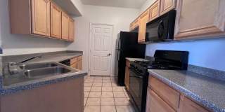 MOVE IN TODAY! 2 bed 2 bath condo close to Aliante Casino Gallery 4