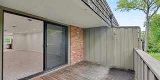 172 Gillies Lane Gallery 22