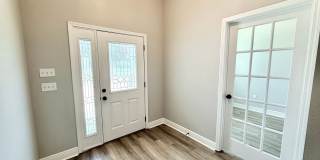 Spacious 3 Bedroom Home with Office on a Large Lot in Northwoods Gallery 5