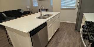 Furnished 3 bedroom, 2.5 bathroom, 2 car garage Gallery 8