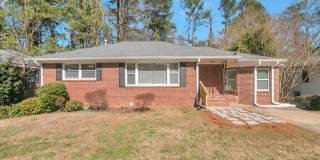 Room in 4 Bedroom Home at Santa Monica Dr Gallery 9