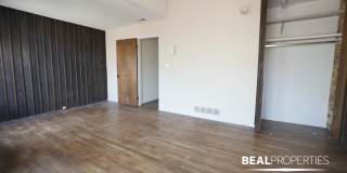 2908 N Broadway Gallery 6