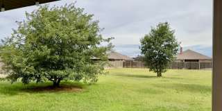 Gorgeous 4/2/2 in Bella Mia Estates! Lubbock-Cooper ISD! Gallery 37