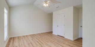 1101 Century Oaks Drive lot: B Gallery 23