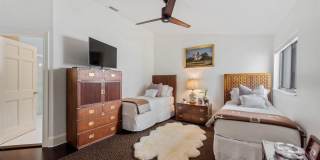 2443 Windsor Way Court Gallery 32