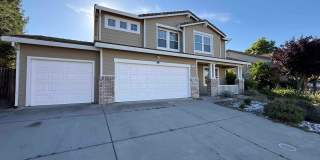 Great 4 Bedroom with Pool Gallery 1