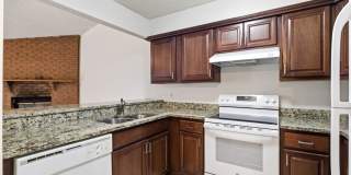 Convenient Turnkey Living in Colony Cove Gallery 1