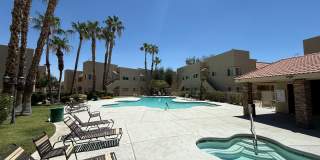 SPACIOUS 2BED/2BATH CONDO * SECOND FLOOR UNIT* Gallery 21