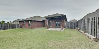 4 Bedroom 2 Bathroom Home in East Edmond with 3 Car Garage - Edmond Schools Gallery 26