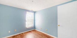 Room in 3 Bedroom Home at Arlyn Cir Gallery 13