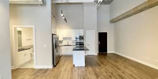 3833 N Broadway 3833 N Broadway Gallery 1