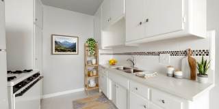 1529 Granville Avenue - 4 Gallery 3