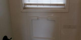 MOVE IN SPECIAL: $200 off of the first full month's rent! Very nice Home located in the Carrasland Area! Gallery 8