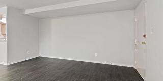 Parkland Square Gallery 6