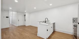 1637 W GIRARD Avenue Gallery 13