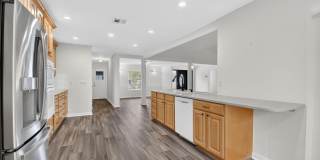 1012 W Camino Real Gallery 16