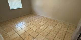 3 Bedroom, 1 Bathroom Home for Rent Gallery 6