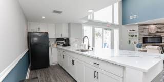 Royal Pointe Gallery 16