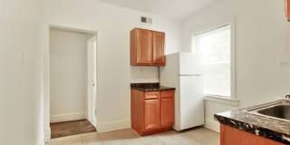 11250 S. Indiana Ave Gallery 25