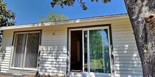 13426 Tyringham St Gallery 21
