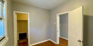 4139 N Western Gallery 8