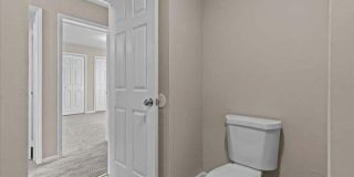 1284-1286 Washington Avenue Gallery 16