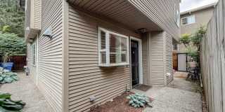 2 bed/2.5 bath Townhome with Bonus Loft Space in North Seattle, $2,600/mo. 2 bed/2.5 bath Townhome with Bonus Loft Space in North Seattle, $2,600/mo. Gallery 1