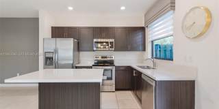 20814 NE 5th Ct Gallery 6