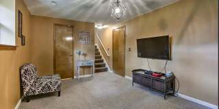 Picture-Perfect Home in the Heart of Lee's Summit! Gallery 12