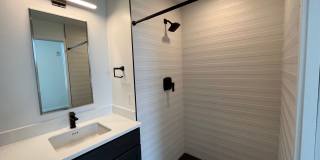 725 W Pratt Gallery 89