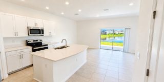 Annual Unfurnished Townhouse for Rent in Palmero – Like New! Gallery 5