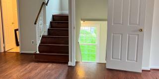 516 MEADOW HALL Drive Gallery 30