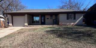 Cozy home in Norman near Norman North High School Gallery 1