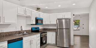 Fully Renovated 2 Bed, 2 Bath Home with Central A/C, Detached Garage & Brand-New Appliances. Gallery 7