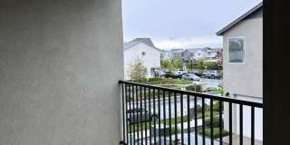 Beautiful/Spacious 3/2.5 (SOLAR) Natomas!  Please reference ad for viewings! Gallery 4