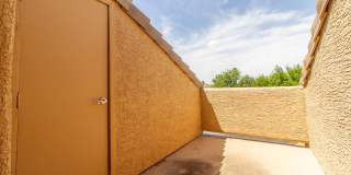 Great 2 bed/2 bath Condo Gallery 14