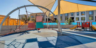 Beautiful Energy Efficient Hayward Townhome w/ Modern Updates Gallery 29