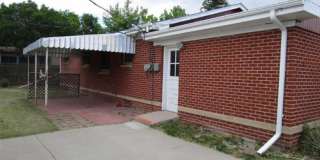 3 Bedroom Home With Large Fenced Yard Gallery 4