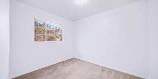 2531 E 19Th Street Gallery 15